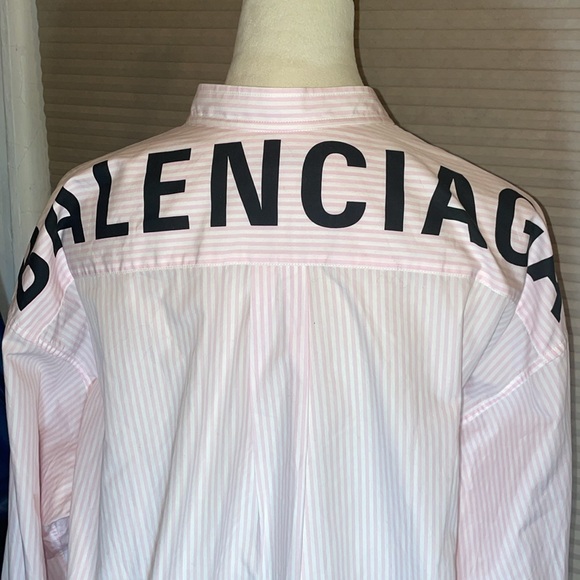 BALENCIAGA
Striped Tie Neck Button-Up Top
Size: XS | US0, FR32 - Picture 10 of 11